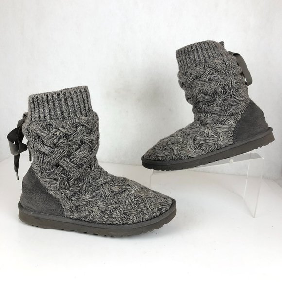 UGG Women's Size 9 Isla Grey Cable Knit Sweater Lace-Up Ankle Booties Boots - Picture 2 of 12